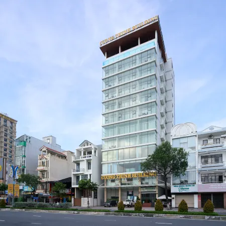 Record Hotel