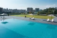 Lung Chuen International Hotel - 5-Star