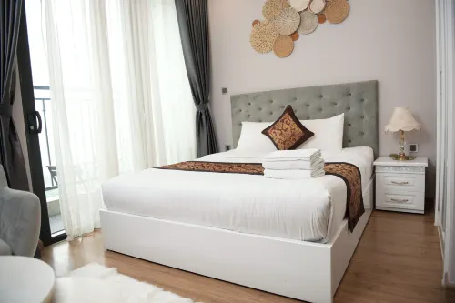 Rosee House -Luxury Apartment In Vinhomes Greenbay - spa