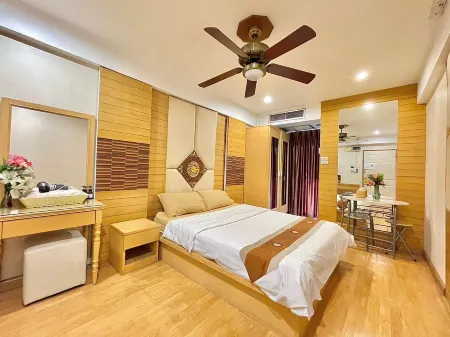 Rangsit Grand Condo Отели рядом с достопримечательностью «Bangkok University Rangsit Campus»