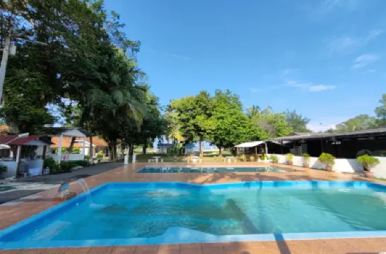 Green Town Hotels and Resorts Hotels near Blue Lagoon