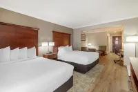 Syracuse Grand Hotels in Clay