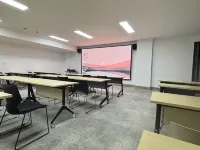 Gumai Hotel (Shenyang Youth Park Metro Station · Caitai Night Market Branch)