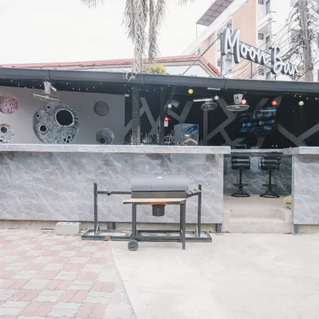 O' Shop Residence Patong Beach Отели рядом с достопримечательностью «Нанай-роуд»
