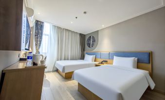 Home Inn (Donghai Niushan North Road Shuijingcheng Pedestrian Street)