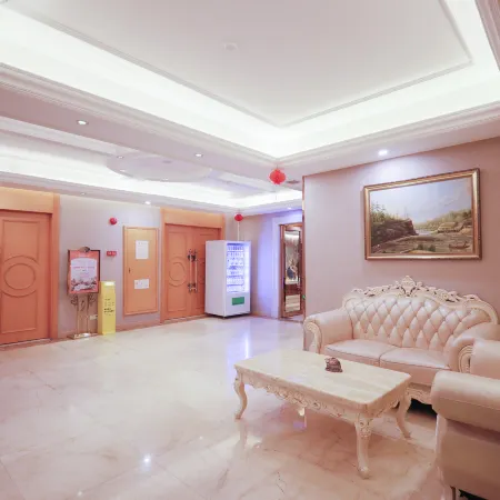 Lakeside Hotel (Sihui Dawang Park)