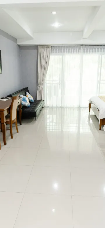 ห้องดีลักซ์ เตียงคิงไซส์ 2 เตียง วิวสวน