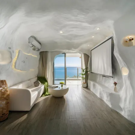 Xinhai Sea View Swimming Pool Villa（Poly Jinchowan Store）