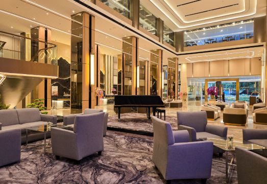 더 그랜드 플래티넘 자카르타 수영장