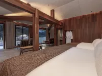 德欽雨崩轉山雪境民宿 雨崩神瀑附近的飯店