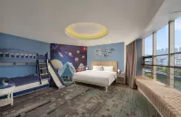 Rebecca Hotel (Xuchang Caowei Ancient Town Pangdonglai Times Square) - Familien