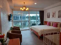 Koh Larn Riviera - Parvekkeita