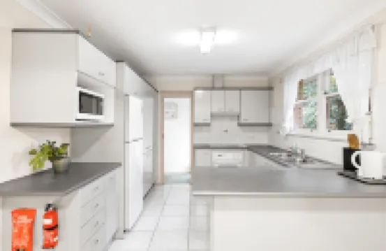 Tranquil & Comfortable Rooms – Easy Walk to Train & Park