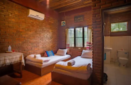 Zuela Guesthouse and Restaurant - Breakfast