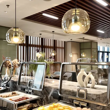 Qunhao Hotel (Guigang Sports Center Store)