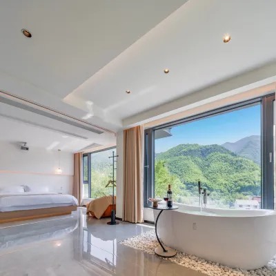 Tonglu Shuli · TREE VILLA · Mountain View Resort Homestay Hotels near Shishe Village