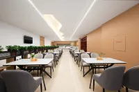 Xinyibai Hotel (Dandong Railwany Station&Yalu River Broken Bridge) - breakfast