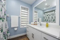 4 Bedrooms + DEN/Office 4 baths Entire Home