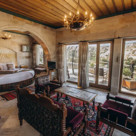 Şah Saray Cave Suites Halal Hotel