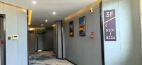 Kunyi E-Sports Hotel (Jiayuguan Xiongguan Square Yidu Mall)