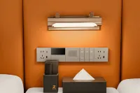 Z Ruipin Mercure Hotel (Suide Shihun Square)