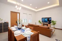 Heritage Family Home | Spacious Stay in Central Location - 溫泉