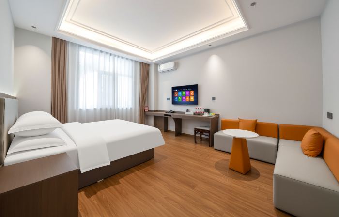 Silk Road Light Residence Hotel (Minqin County Government No.1 Middle School)
