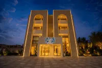 Twelve Hotel - 2-Star
