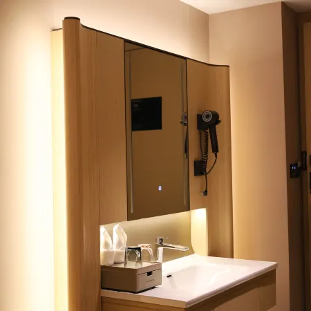 Haisi Zijing Hotel (Quanzhou Jinjiang Quanshang Global Plaza)
