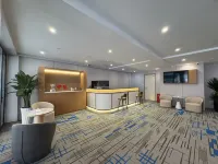 Home Inn Pebble Cloud Hotel (Shenxiang Shuijie Scenic Area, Liuhe County) - WiFi