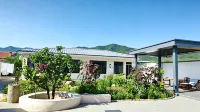 Insect Yard Rural Themed Homestay - con vista montagne