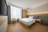 Quanju Silk Road Hotel(Aksu Railway Station Branch) - 3-Star