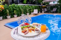 The Escape Ratchayothin - pet friendly