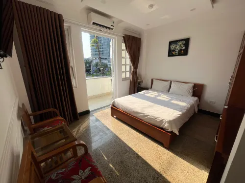 Queen Hotel Quy Nhon - ที่มีที่จอดรถ