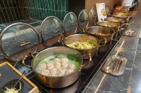 UrCove by Hyatt Yangzhou Slender West Lake Resort - Breakfast