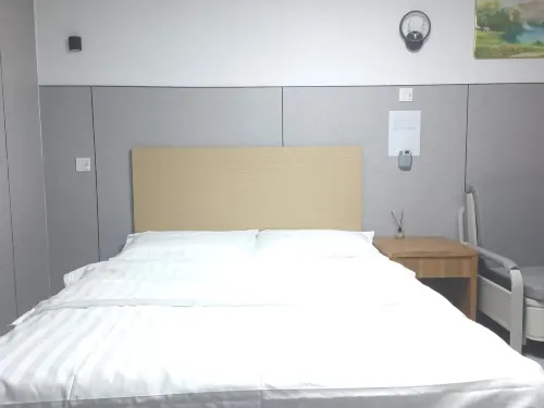 V Homestay (Huadong International Building Materials Center) - موقف سيارات