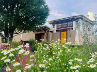 Zhangge Zanba Manor - Mountain View