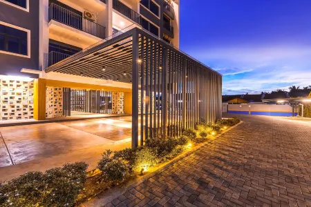 Imperio Professional Suite by Imperio Haffa Отели рядом с достопримечательностью «Alor Setar Tower»