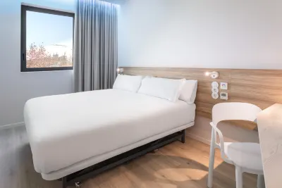 B&B Hotel Lisboa Oeiras فنادق في Paco de Arcos