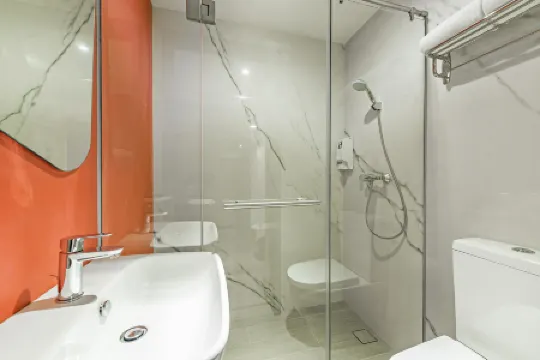 ホテル 81 ラベンダー