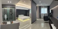 Whale Lot E-sports Hotel