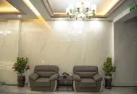 Borui Shangpin Hotel (Baiyin Bus Station)