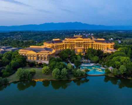 Azure Reserve Xinchang Hotéis em Condado de Xinchang