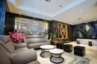 Dragon River Hotel
