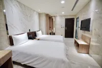 Dragon River Hotel Hotels in Shuili Township