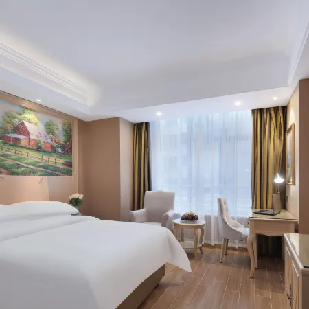 Vienna Hotel (Jiaxing Pinghu Branch)