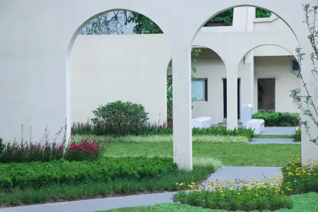 Leshan Jinhaitang Hotel