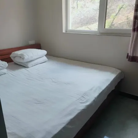 Luanping Baoyuan Farm Stay