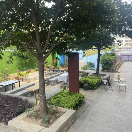 Luchuan Lifang Inn