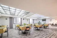 Wansheng Garden Hotel (Xinyang Luoshan Xiya Libao Plaza Branch) - breakfast